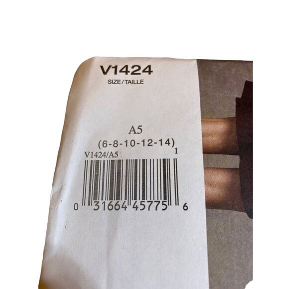 Sewing Pattern Vogue V1424 REBECCA TAYLOR Flared Dress Sizes 6-14 - Picture 2 of 7